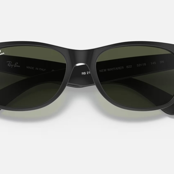 Ray-Ban New Wayfarer polarized sunglasses (RB2132). Matte black/green - Picture 7 of 11